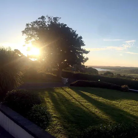 Stonecroft Bed and Breakfast *